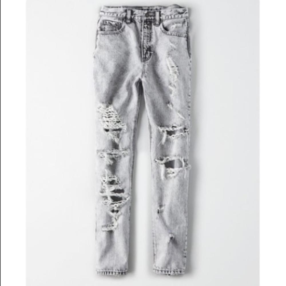 American Eagle Mom Jean Black Acid Wash Distressed